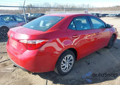2018 Toyota Corolla Le z USA, uszkodzony, nr VIN 2T1BURHEXJC077595